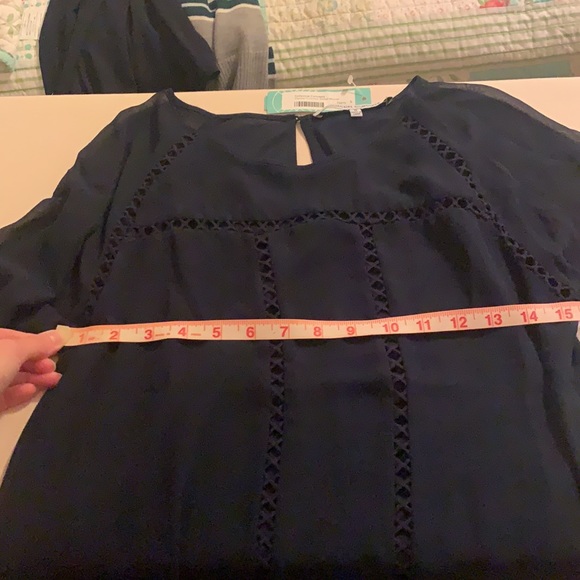 Navy Collective Concepts 3/4 Length Detailed Top - Picture 3 of 7